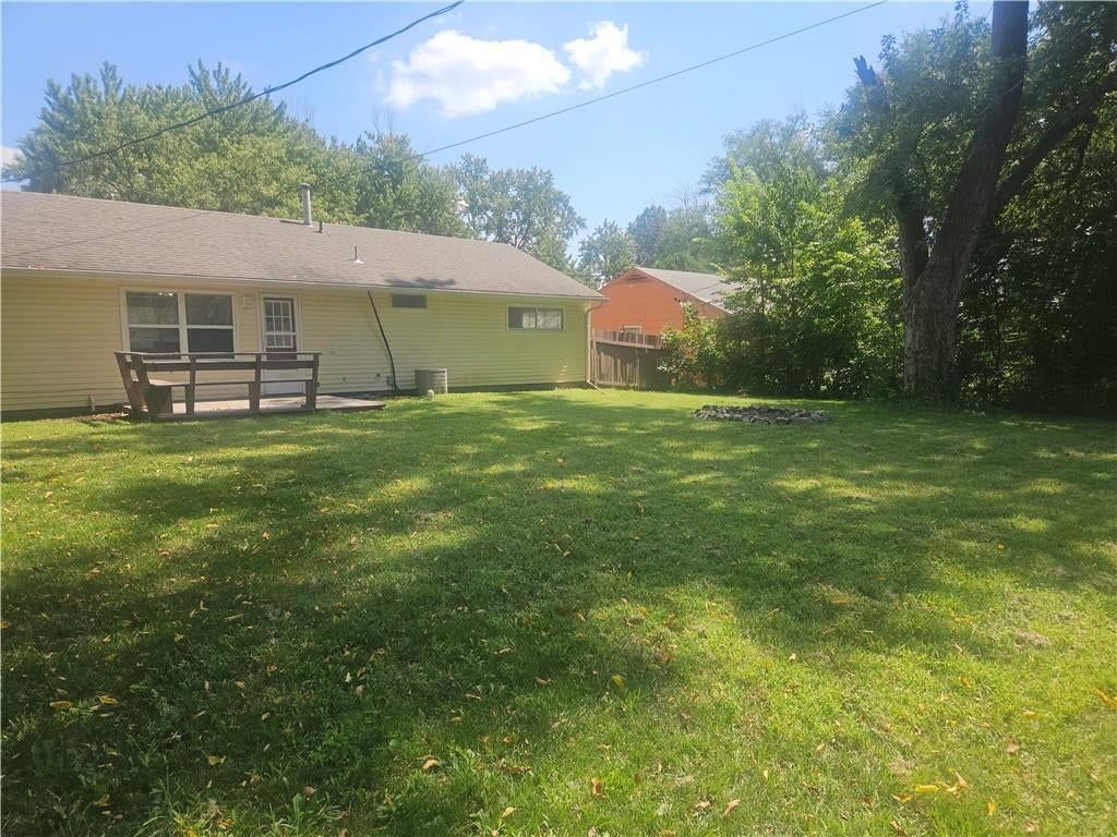 11402 Crystal Avenue — photo 27