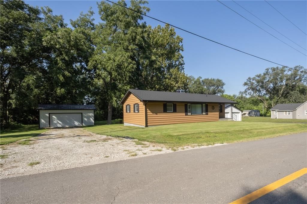 507 Commercial Street, Forest City, MO