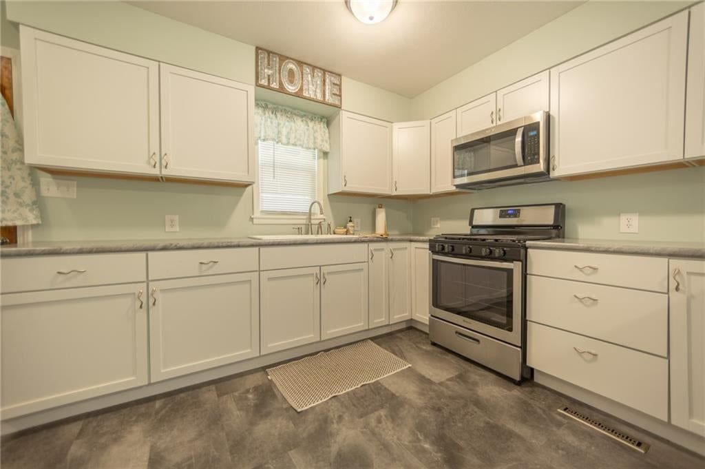 507 Commercial Street — photo 8