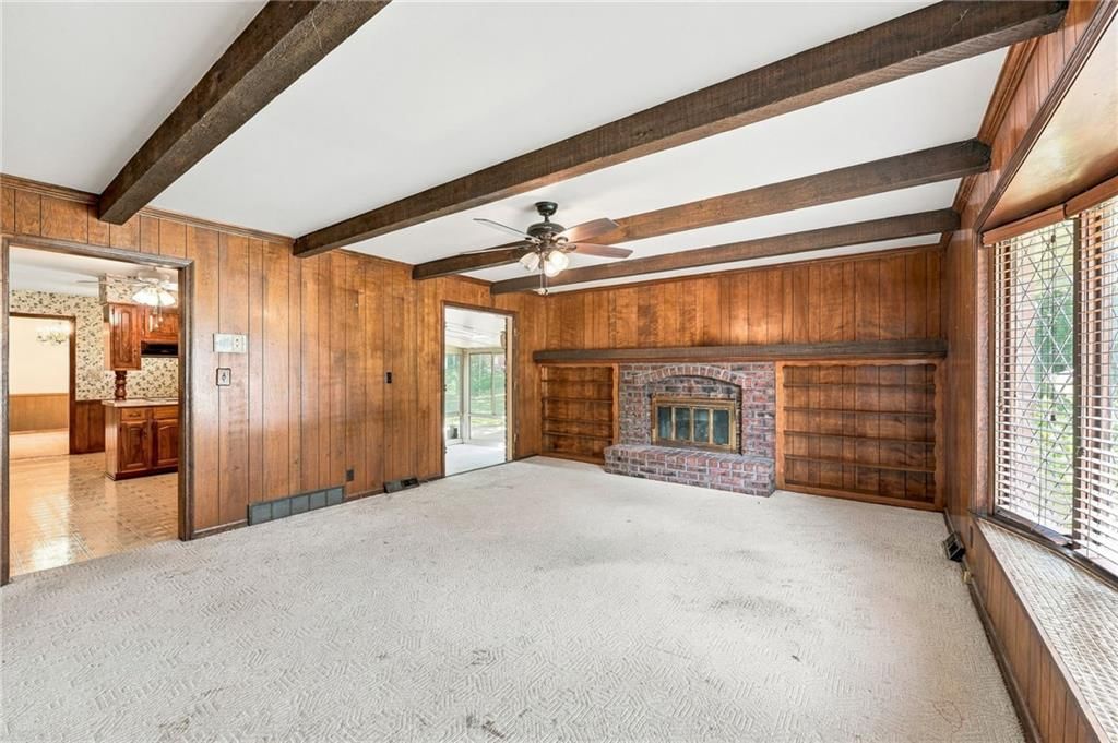 306 NW Lincolnwood Drive — photo 17