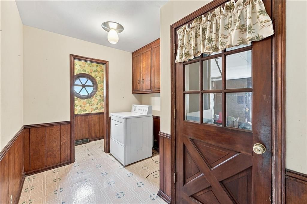 306 NW Lincolnwood Drive — photo 19