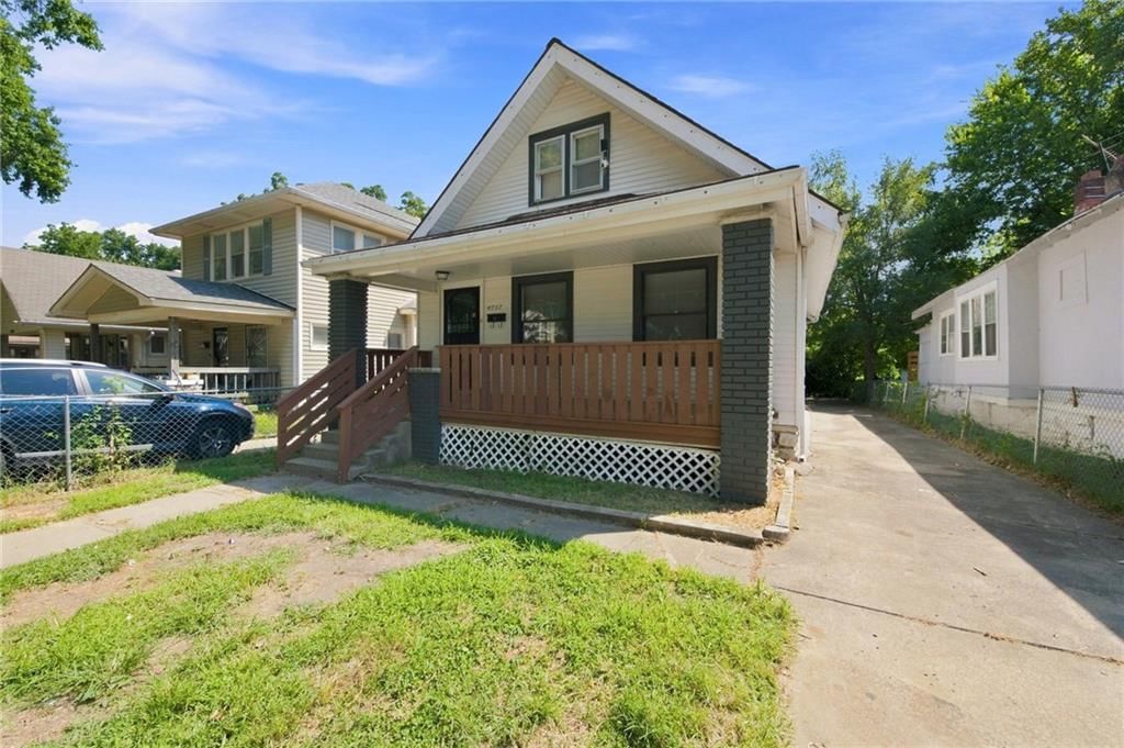 4237 Agnes Avenue — photo 3