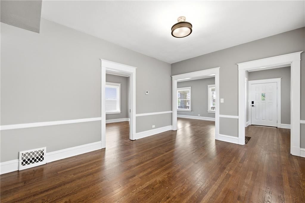 4237 Agnes Avenue — photo 10