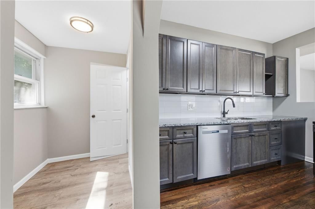 4237 Agnes Avenue — photo 13