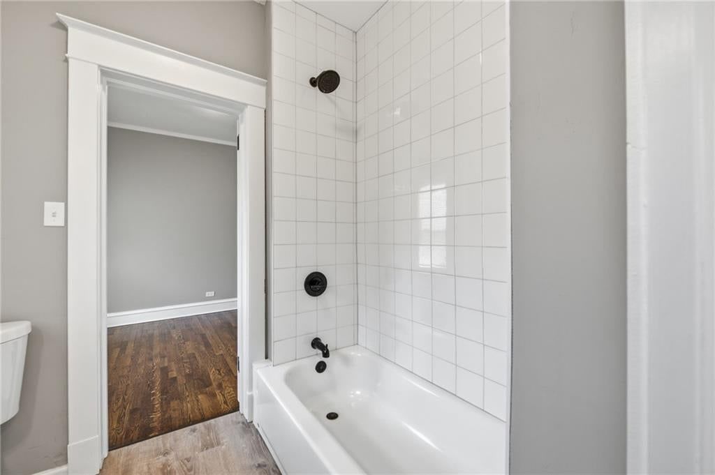 4237 Agnes Avenue — photo 19