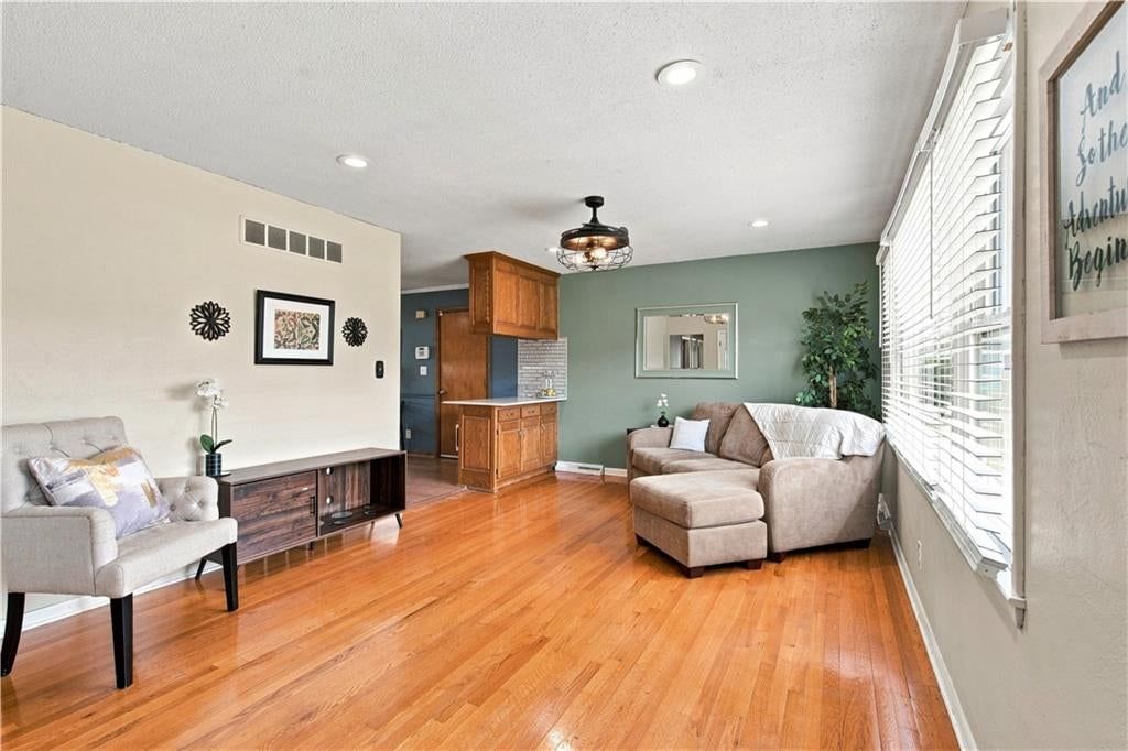 608 NE 82nd Street — photo 4