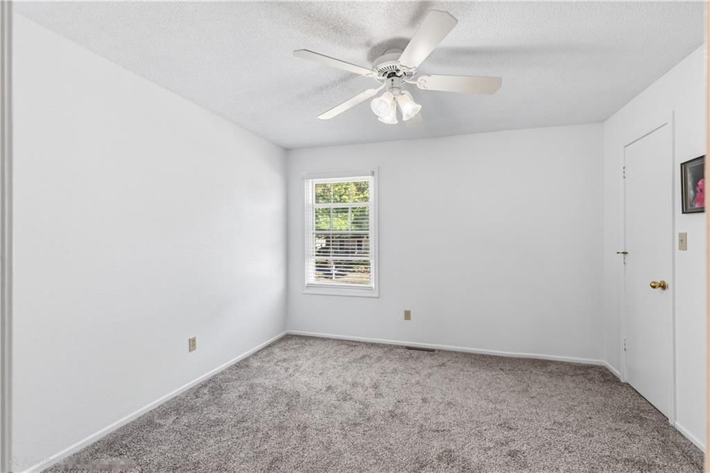 Photo 24 of 46 - 16901 E 49th Terrace S, Independence, MO 64055