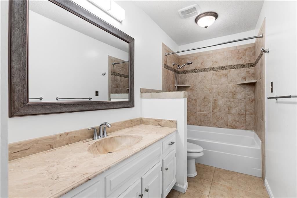 Photo 27 of 46 - 16901 E 49th Terrace S, Independence, MO 64055