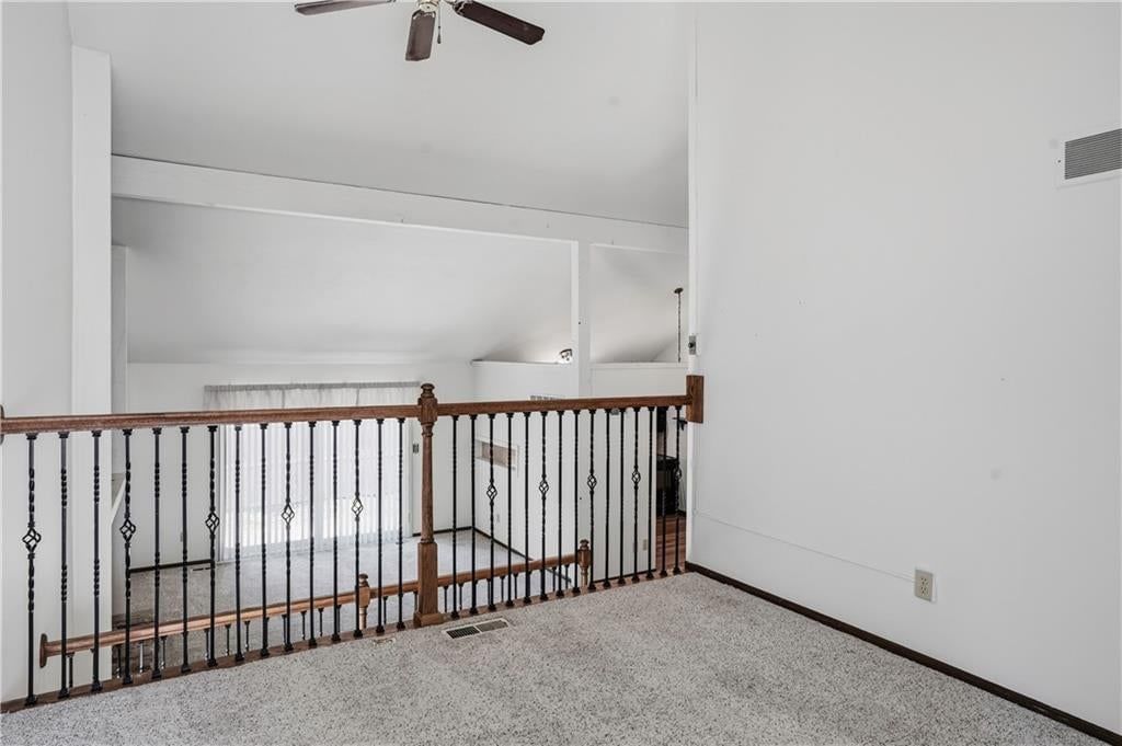 Photo 8 of 15 - 5970 N Bellefontaine Avenue, Gladstone, MO 64119