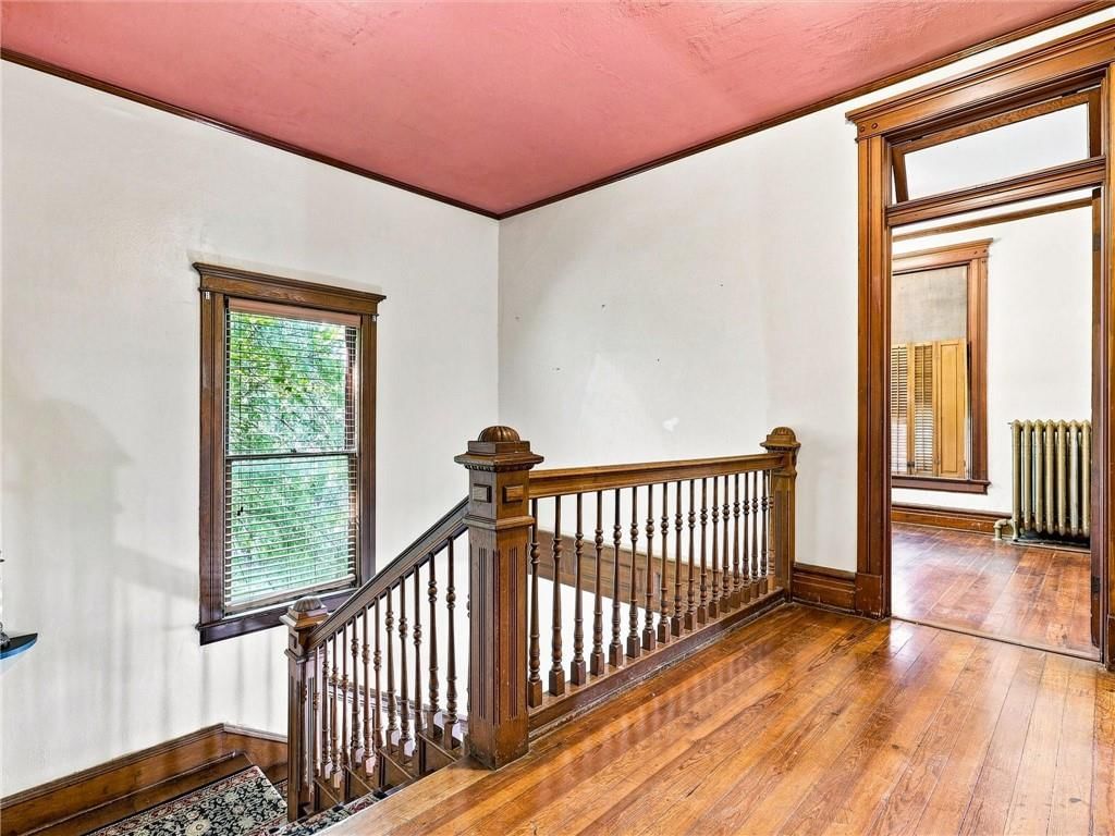 1521 Franklin Avenue — photo 17