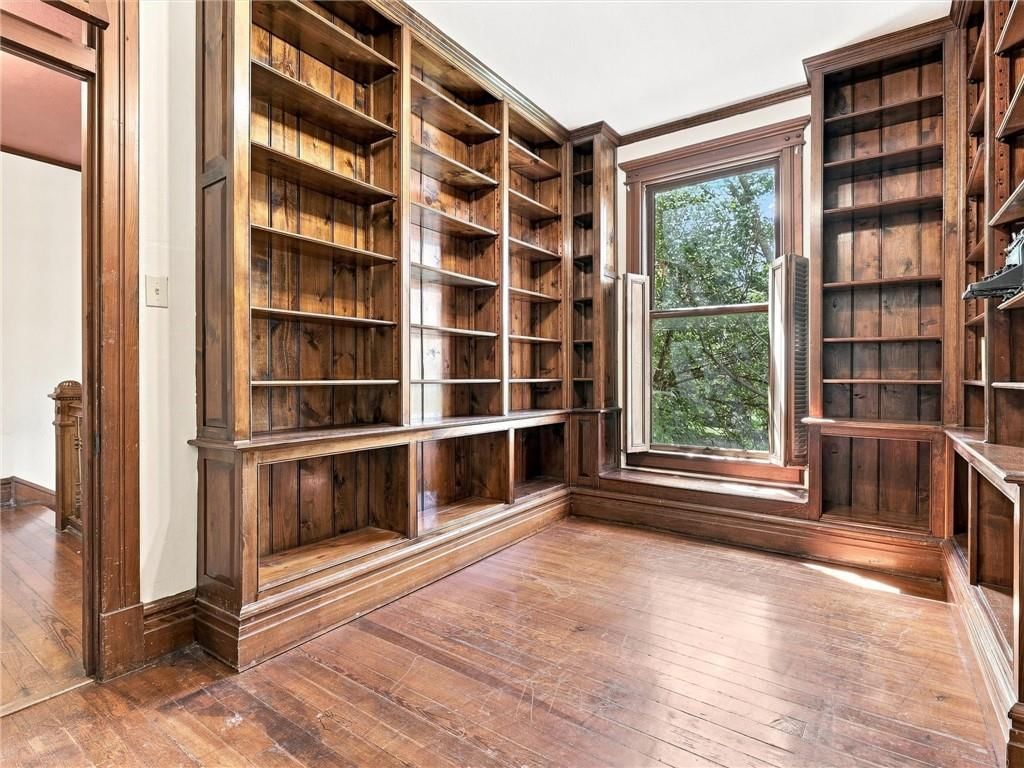 1521 Franklin Avenue — photo 19