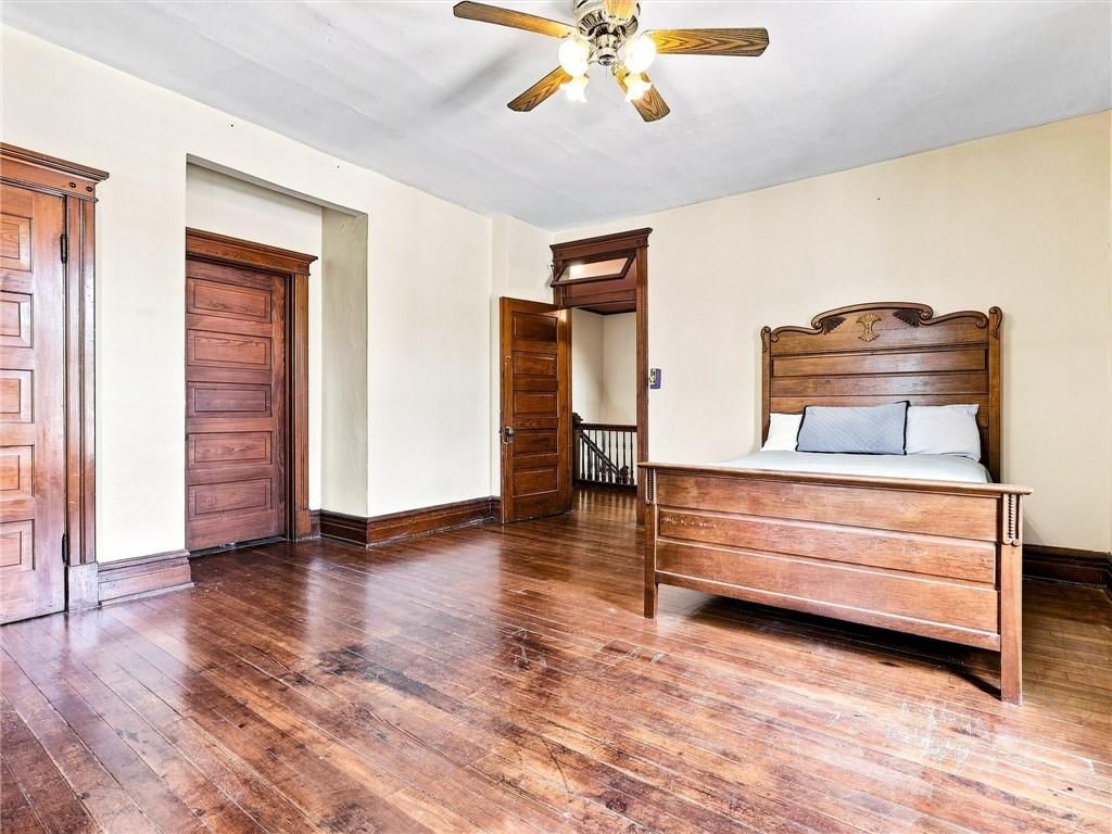 1521 Franklin Avenue — photo 21