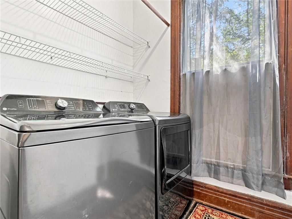 1521 Franklin Avenue — photo 27