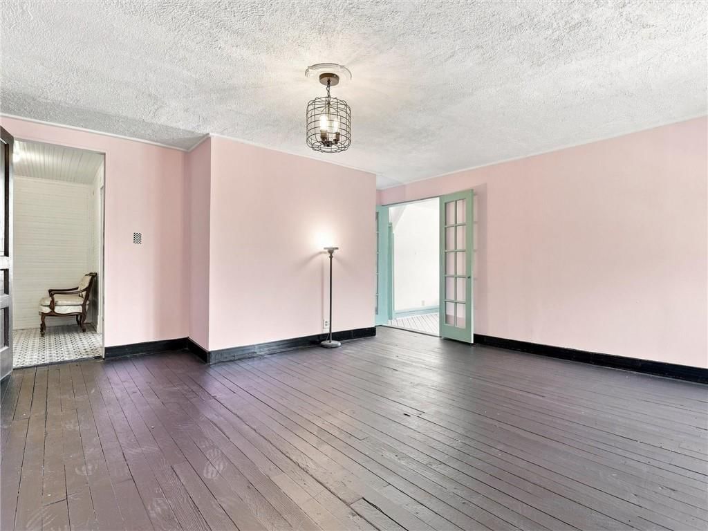 1521 Franklin Avenue — photo 32