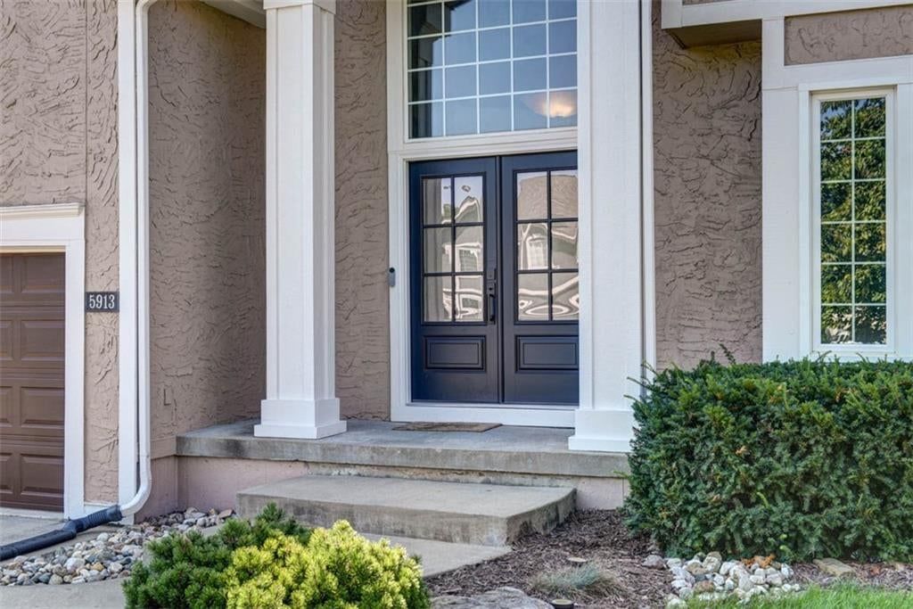 5913 NE Coral Circle — photo 3