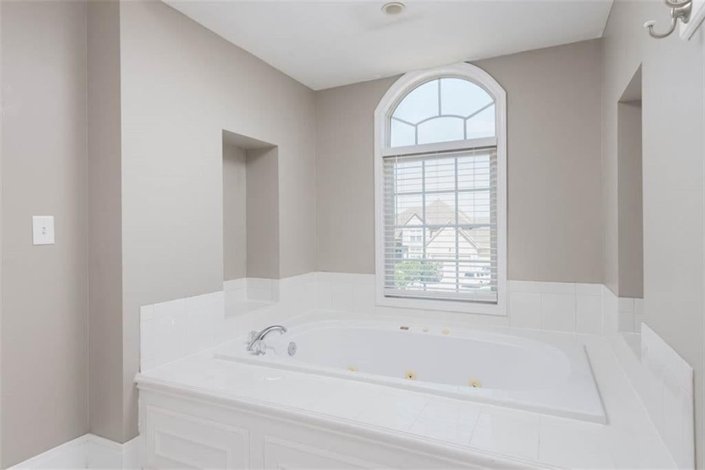 5913 NE Coral Circle — photo 26