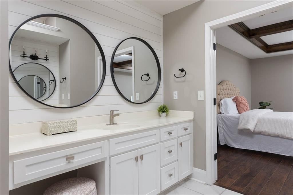 5913 NE Coral Circle — photo 27