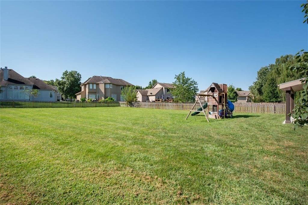 5913 NE Coral Circle — photo 52