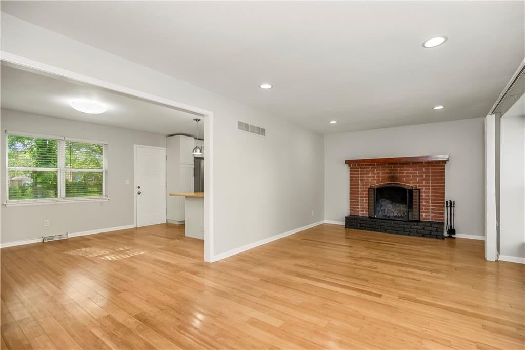 3116 N 84TH Terrace — photo 5