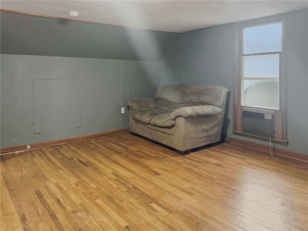 1138 Elm Street — photo 15
