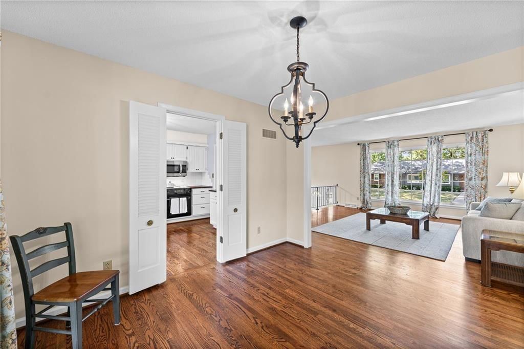 803 NE Balboa Street — photo 12