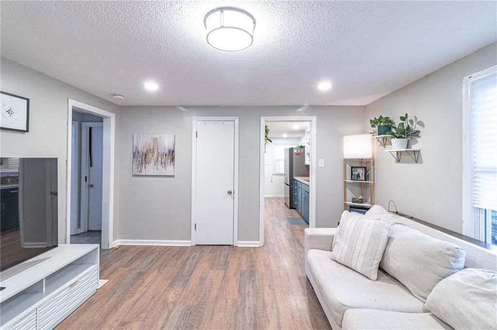 3818 N Kensington Avenue — photo 5