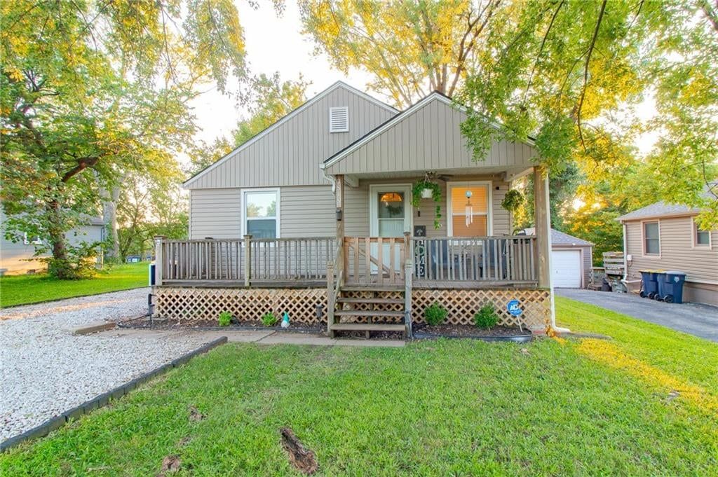 3818 N Kensington Avenue — photo 28
