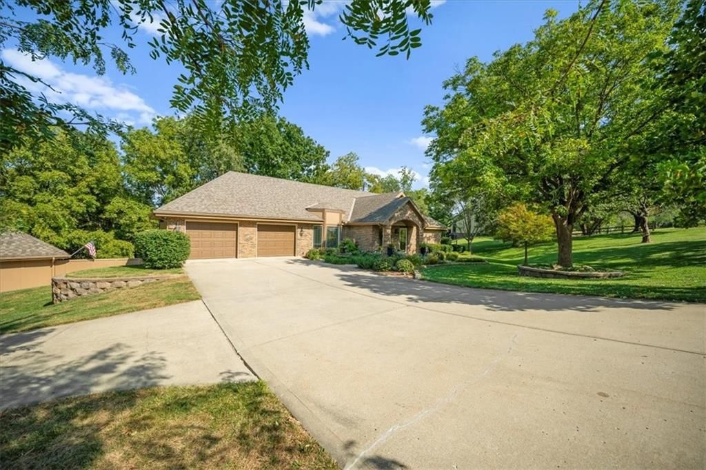 Photo 5 of 55 - 14410 NW 73rd Street, Kansas City, MO 64152