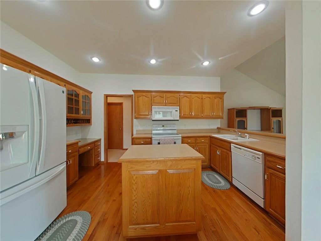 2901 Eastbrook Court — photo 8