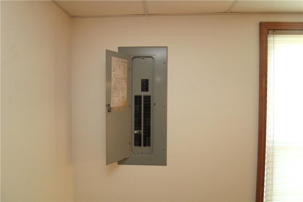 2901 Eastbrook Court — photo 18