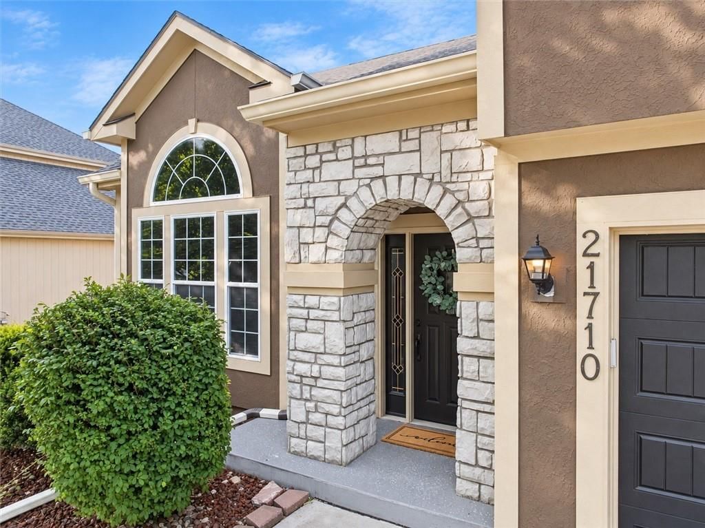 21710 W 62nd Street — photo 34
