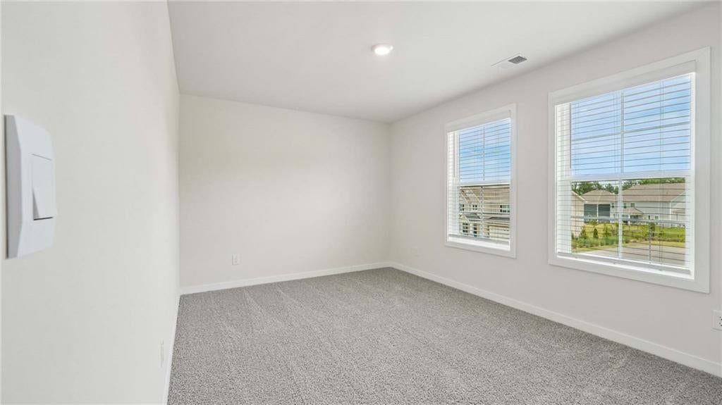 Photo 23 of 44 - 20757 W 188th Terrace, Spring Hill, KS 66083