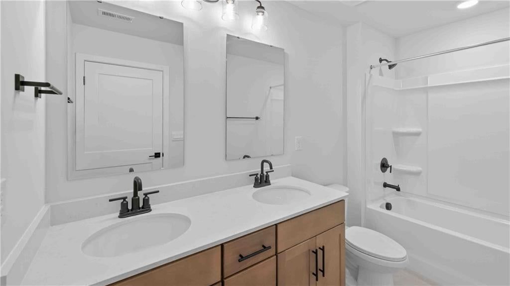 Photo 30 of 40 - 20752 W 188th Street, Spring Hill, KS 66083