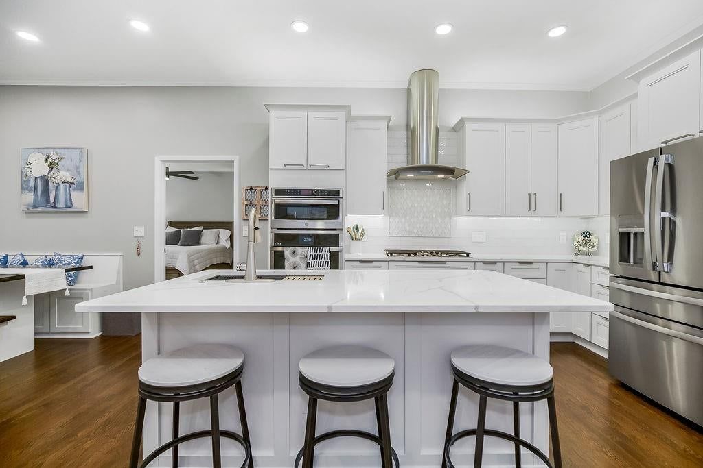 7854 W 157th Terrace — photo 9
