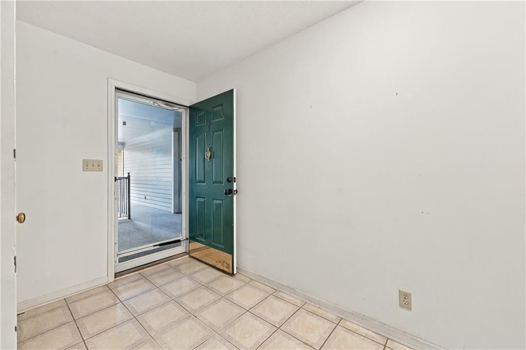 4017 S Crysler Avenue — photo 9