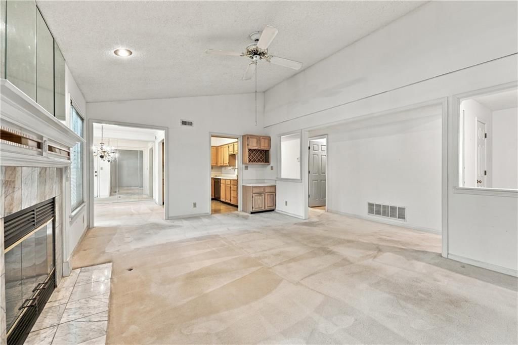 4017 S Crysler Avenue — photo 10