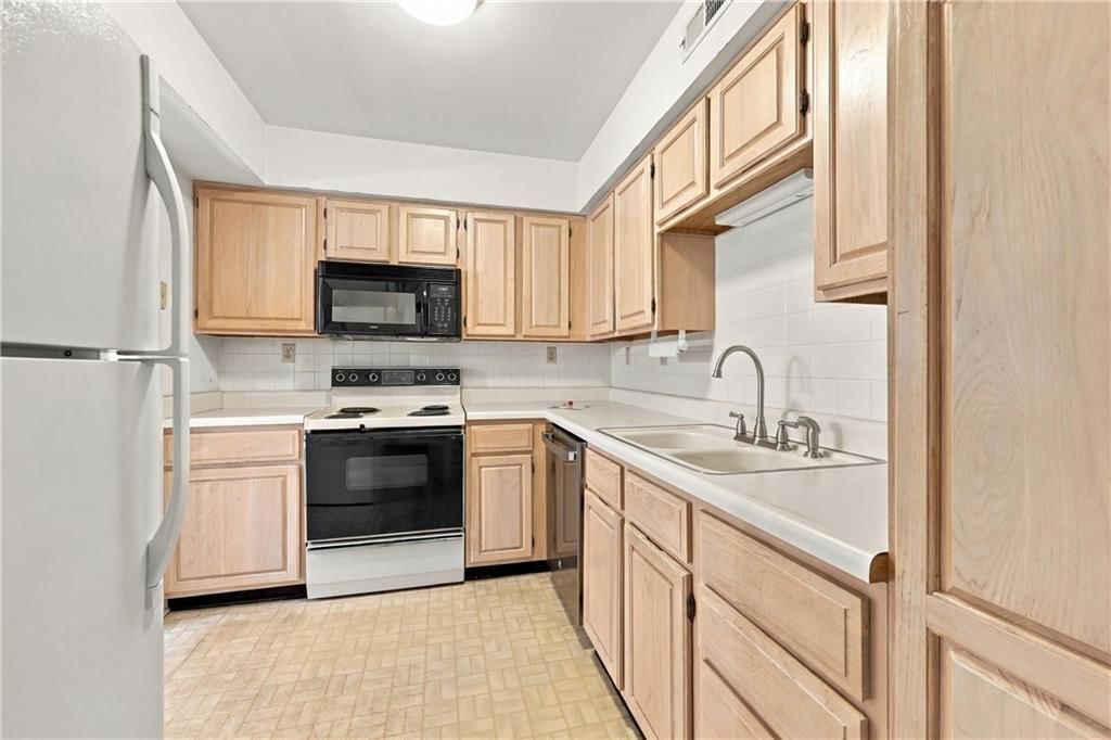 4017 S Crysler Avenue — photo 11