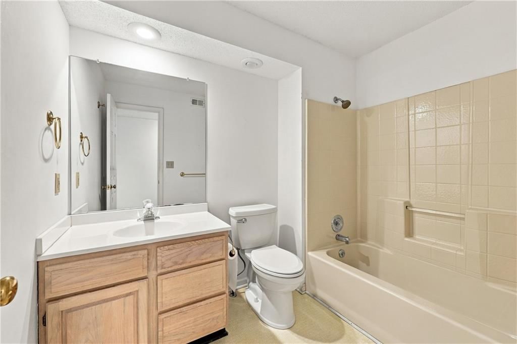 4017 S Crysler Avenue — photo 20