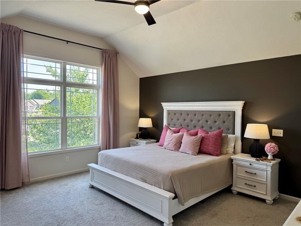 112 S Westglen Drive — photo 13
