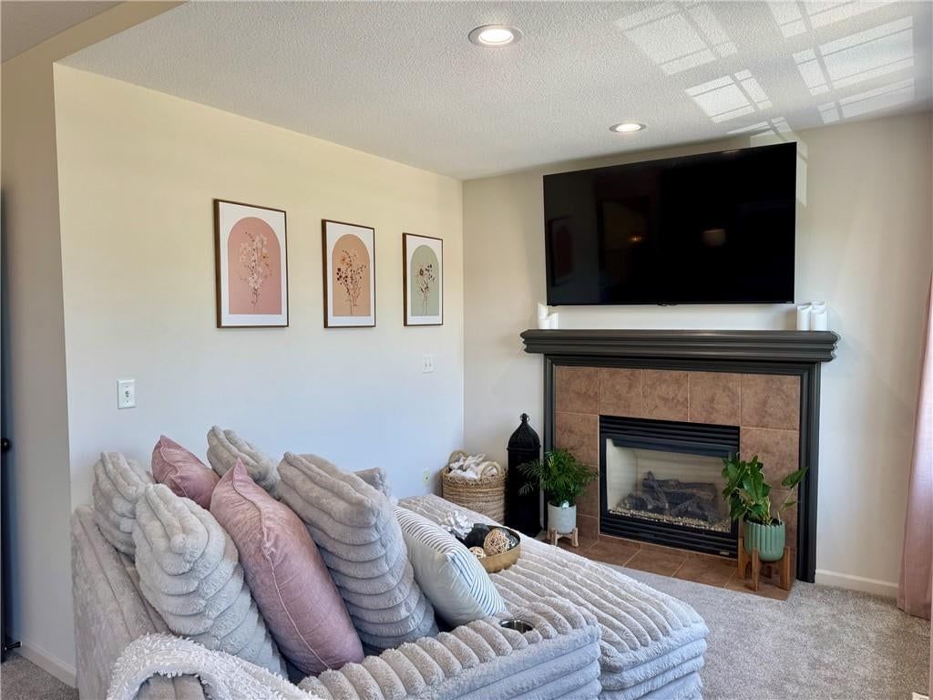 112 S Westglen Drive — photo 14