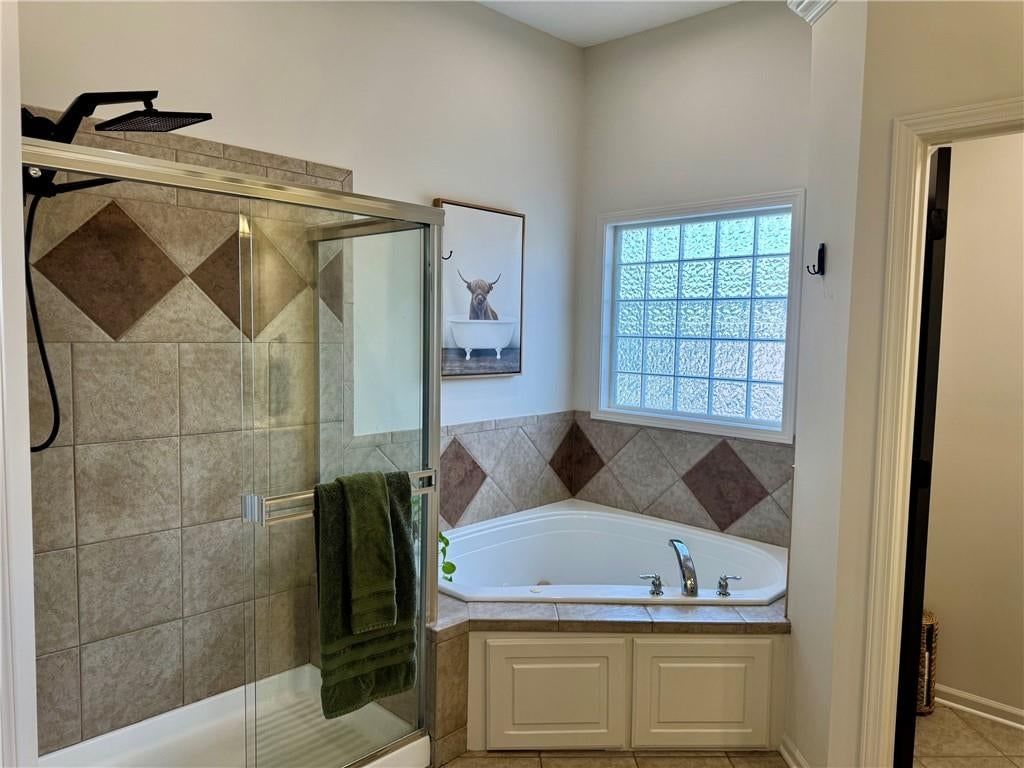 112 S Westglen Drive — photo 17