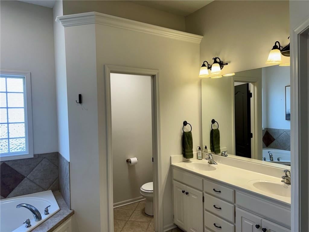112 S Westglen Drive — photo 18