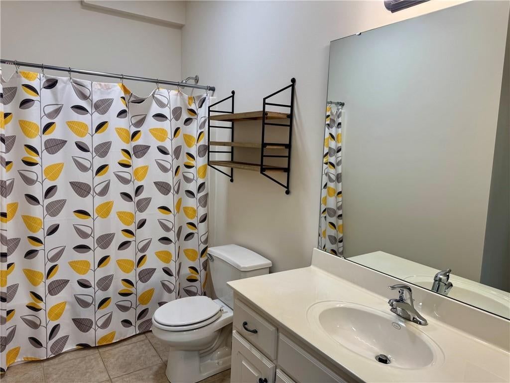 112 S Westglen Drive — photo 22