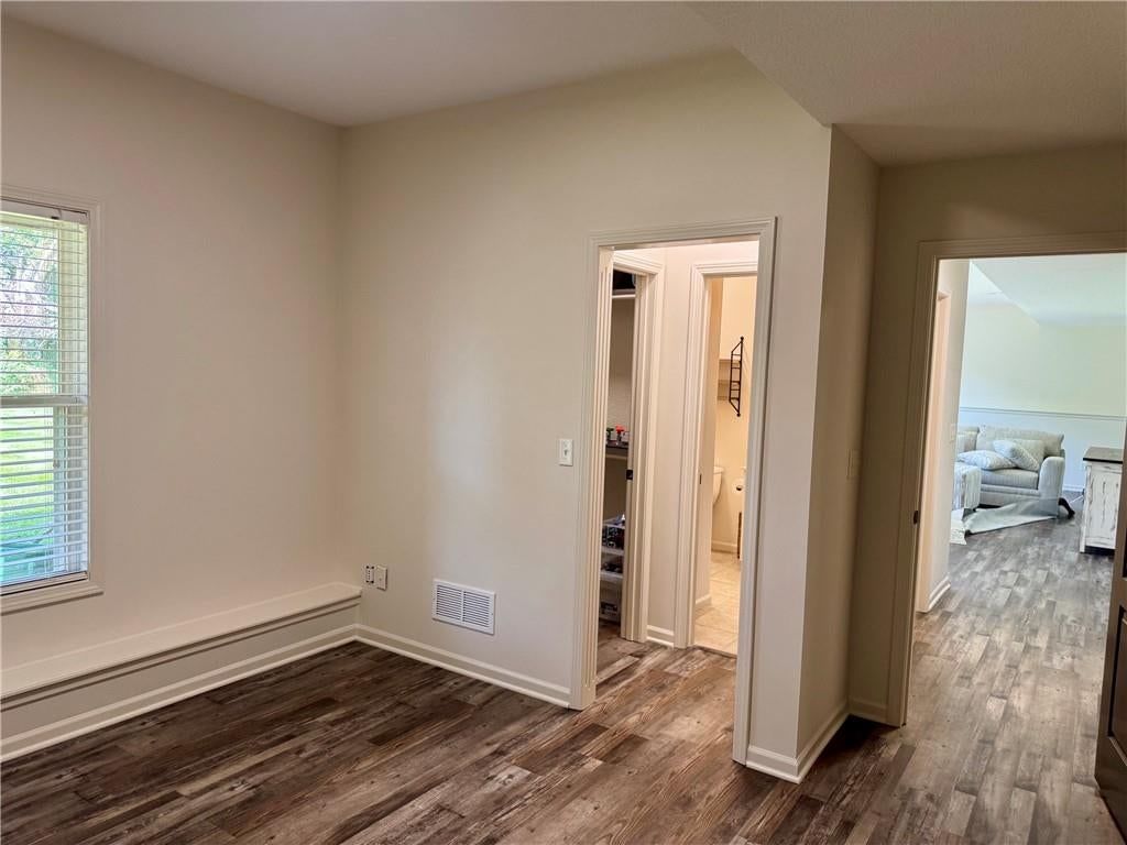 112 S Westglen Drive — photo 24