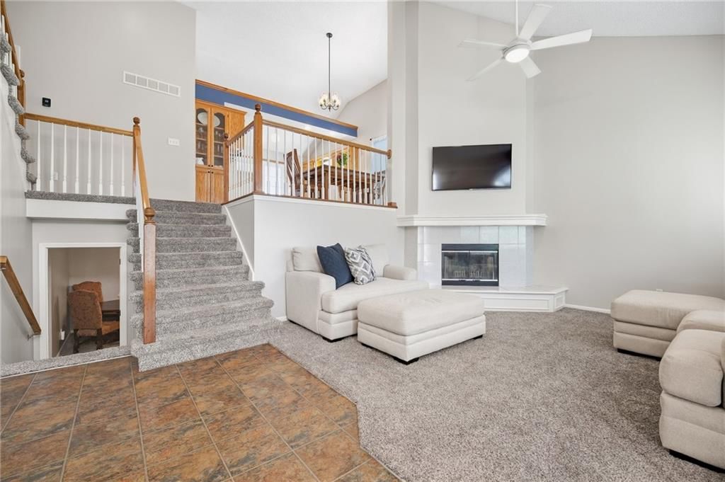 1221 SE Meridian Drive — photo 2