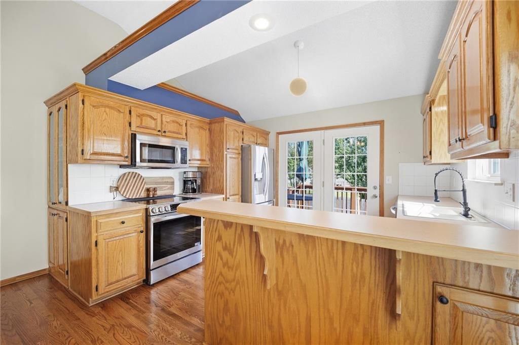 1221 SE Meridian Drive — photo 10