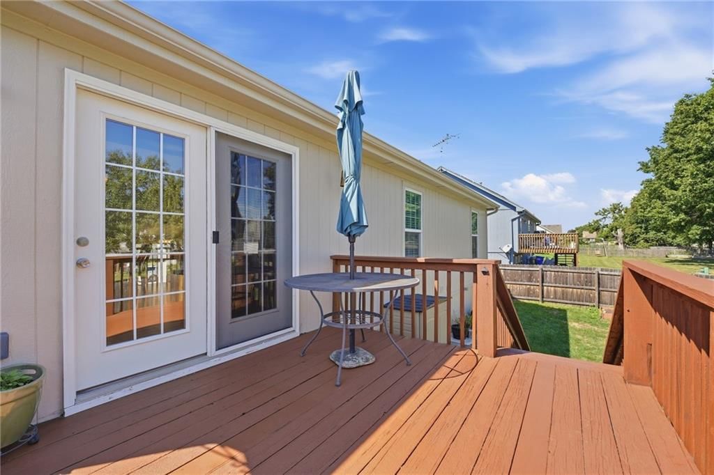 1221 SE Meridian Drive — photo 37