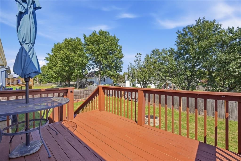 1221 SE Meridian Drive — photo 38