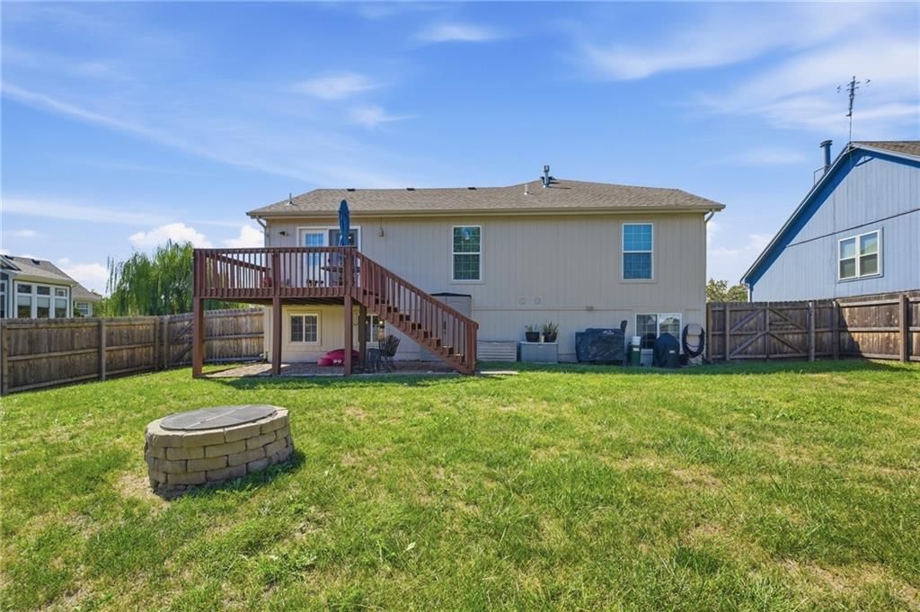 1221 SE Meridian Drive — photo 41
