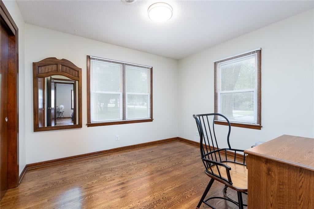 Photo 13 of 31 - 1405 NE 72 Street, Gladstone, MO 64118